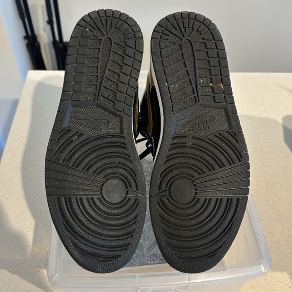 2018 Air Jordan 1 Retro High OG NRG
'Gold Toe' - Picture 6 of 8